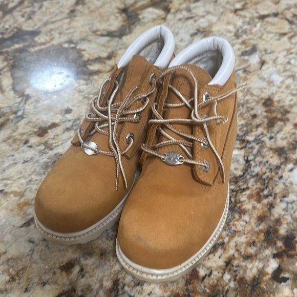 Timberland Nellie Women Waterproof Wheat Chukka Leather Lace up Boots - Picture 2 of 7